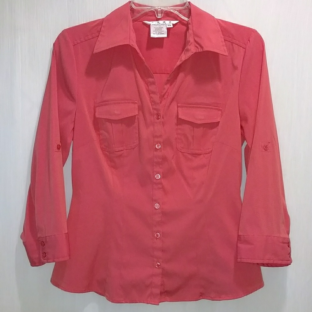 SOLD Women' / Juniors petite 3/4 sleeve button top